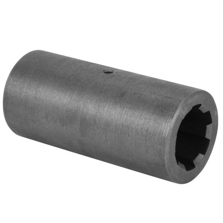 Tuleja łącząca przedniego napędu Massey 3380056M2